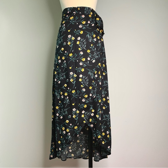 H&M Floral Wrap High-Low Midi Skirt - Picture 6 of 13